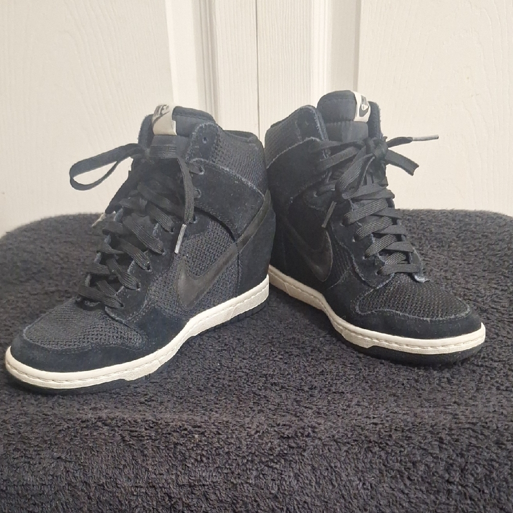 Nike Dunk Sky Hi Essential Sneakers - Hidden Wedge Heels - 6 - Black Suede